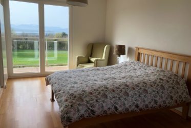 Villa individuelle 5 pièces avec belle vue lac et grand jardin