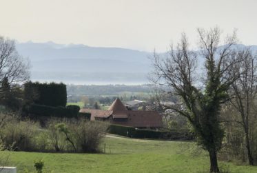 Villa individuelle 5 pièces avec belle vue lac et grand jardin