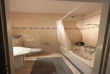 BEL APPARTEMENT 4 PIECES AVEC JARDIN AU COEUR DE FLORISSANT