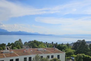Splendide attique avec vue lac et Alpes à Lutry