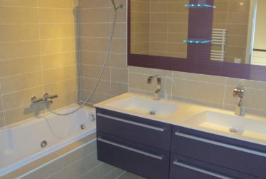 PRIX SPECIAL - JOLIE VILLA MITOYENNE AVEC JARDIN PRIVE A VERNIER