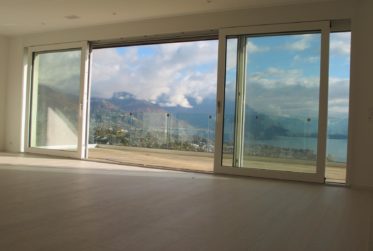 Appartement de 4.5 pièces avec vue plongeante sur le lac et les Alpes