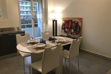 Beau studio meublé renové à Champel