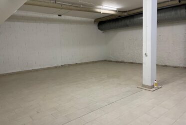 GRAND DEPÔT EN SOUS-SOL A LOUER AU QUARTIER DE L'ETOILE